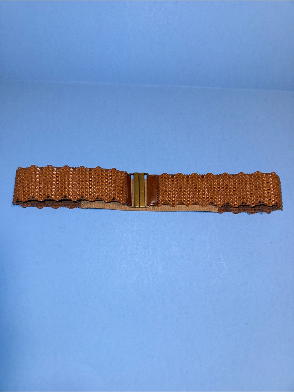 LOFT woven stretch belt in cognac brown with gold-tone clasp